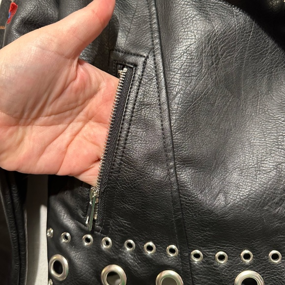 Romeo + Juliet Couture faux leather moto jacket - size medium - Picture 7 of 9